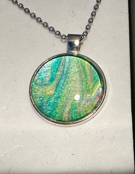 Round Pendant Art 23