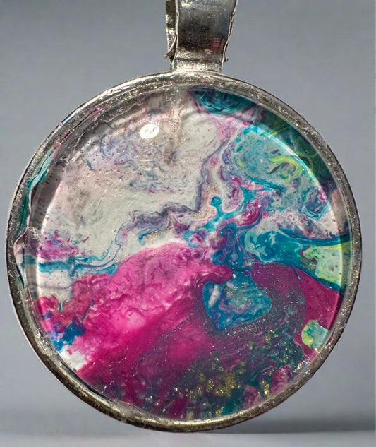 Round Pendant Art 43