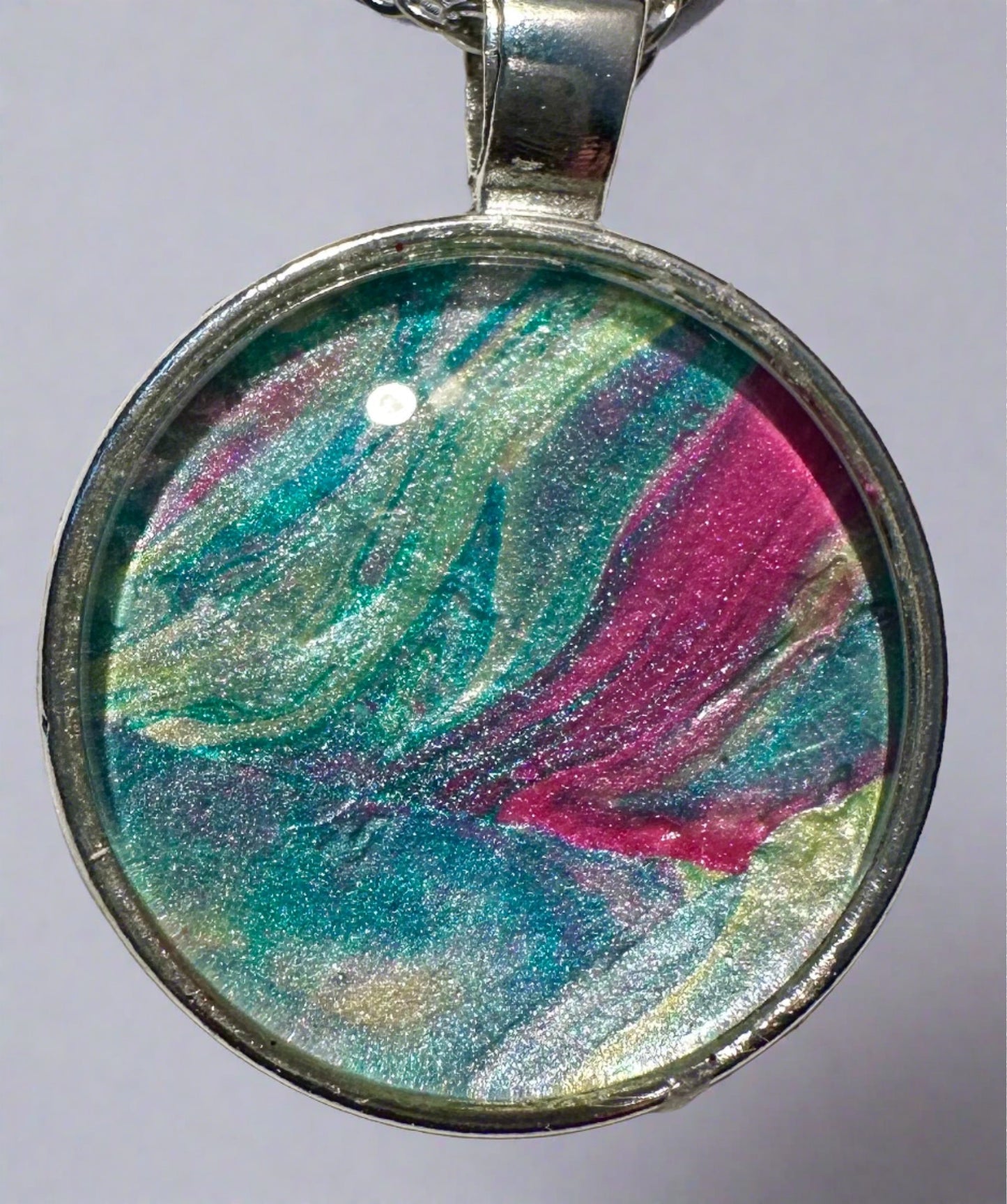 Round Pendant Art 54