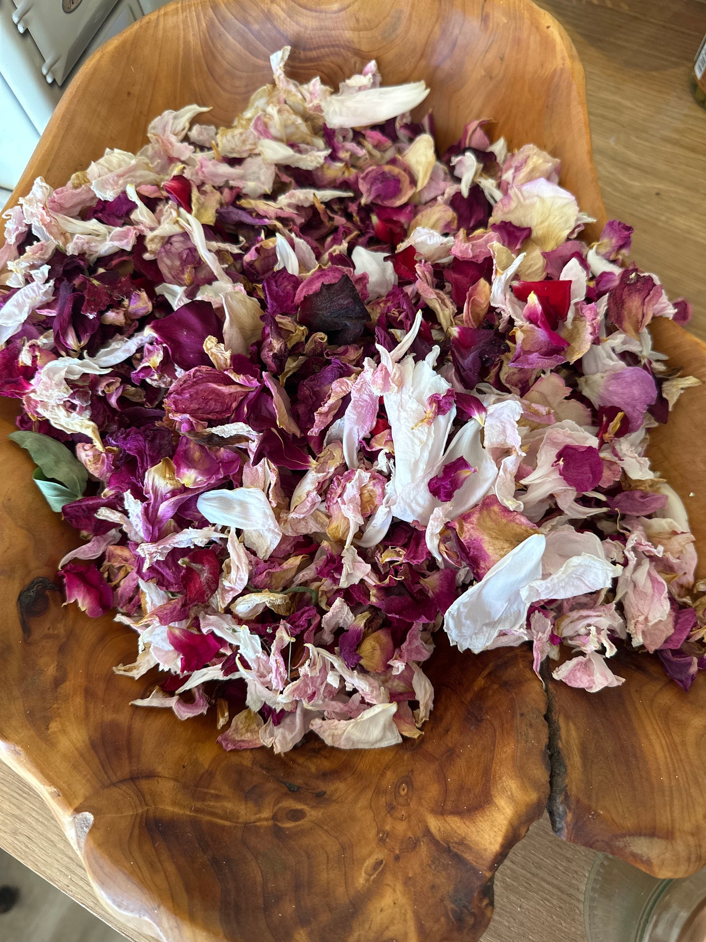 Rose petal confetti