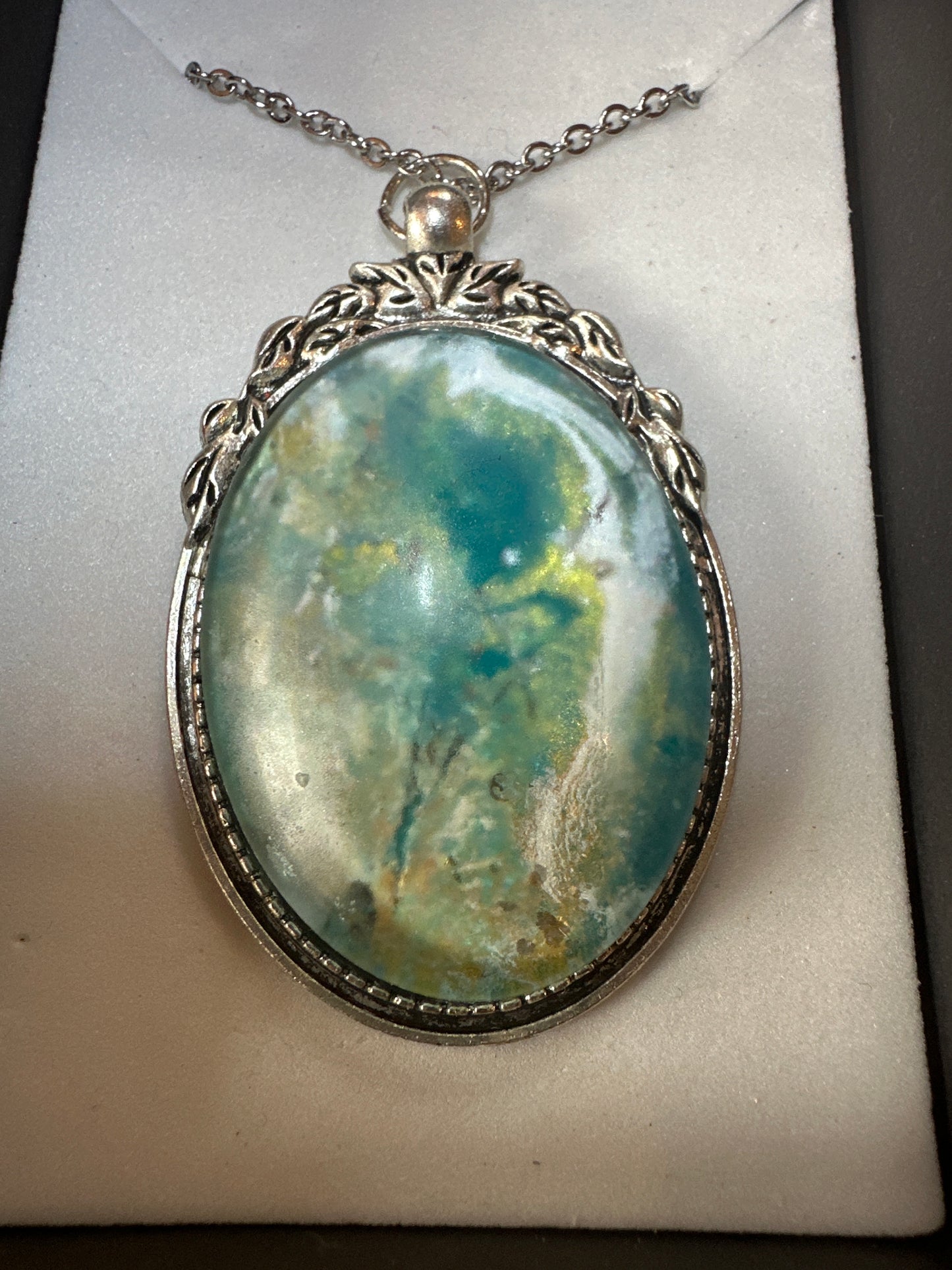 Vintage Pendant Art 1